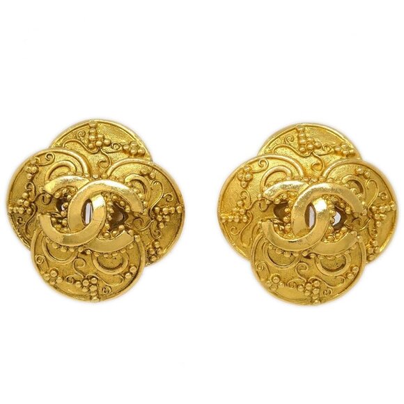 Chanel Clover CC Earrings Clip-On Gold 96A - Picture 1 of 4